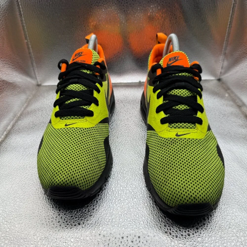 Size 5.5Y Nike Air Max Tavas GS Volt Total Orange Kids‎ Running Shoes 814443-700